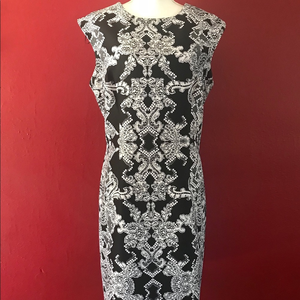 R&K Black and white pattern dress, Sz 16 - Picture 2 of 8